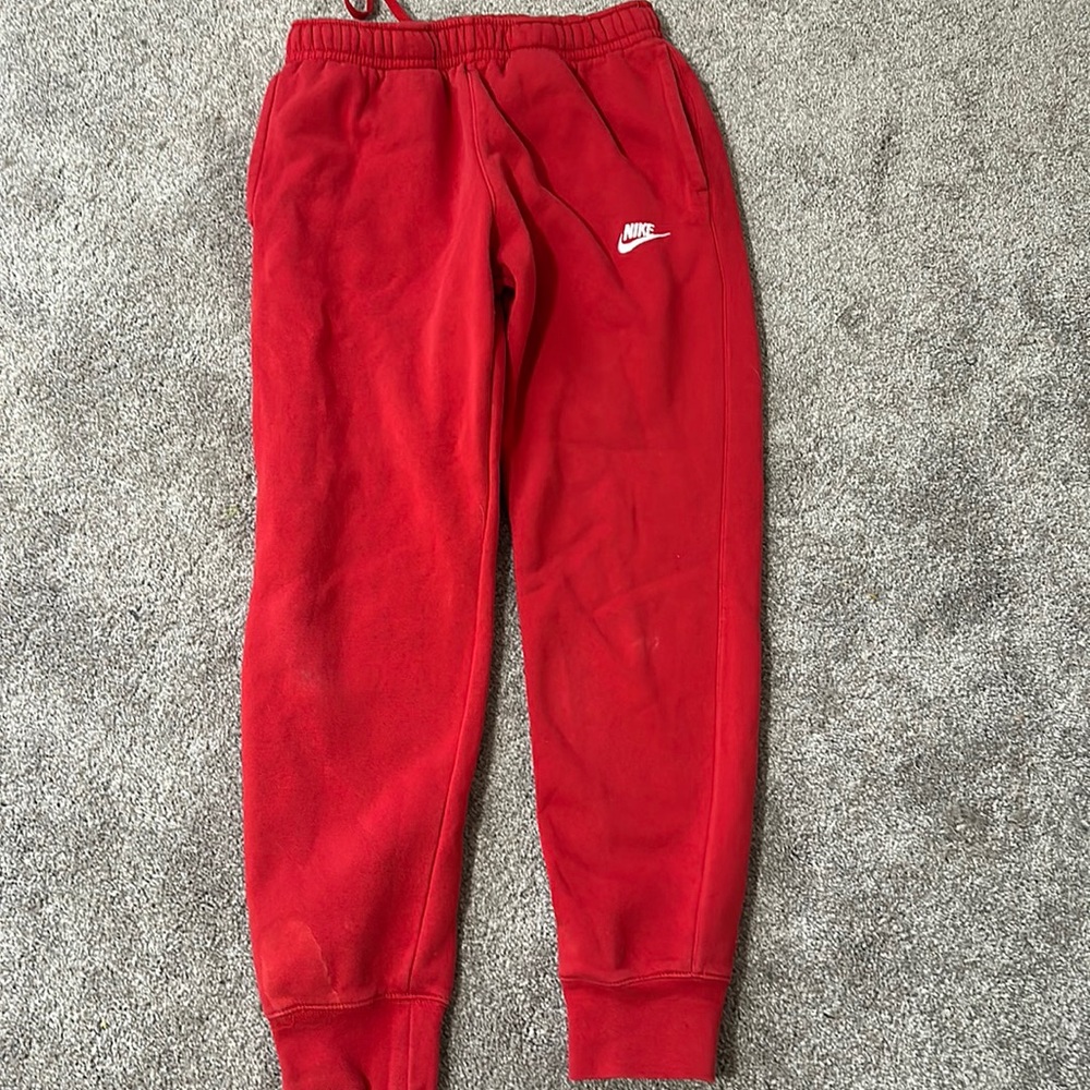 Red Nike Sweatpants